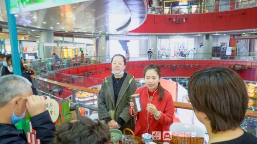 爱生活 爱簡小葉|“展销+扶贫”双管齐下 助力“安康”入青